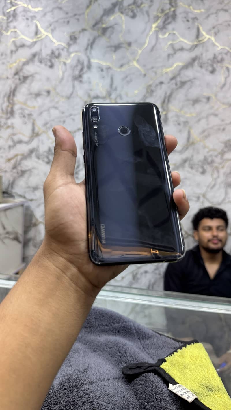 Huawei Y9 2