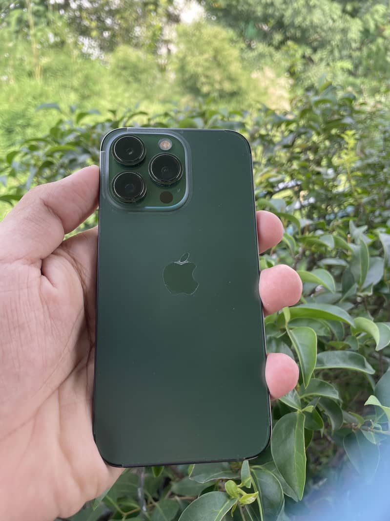 Apple iPhone 13 Pro 4