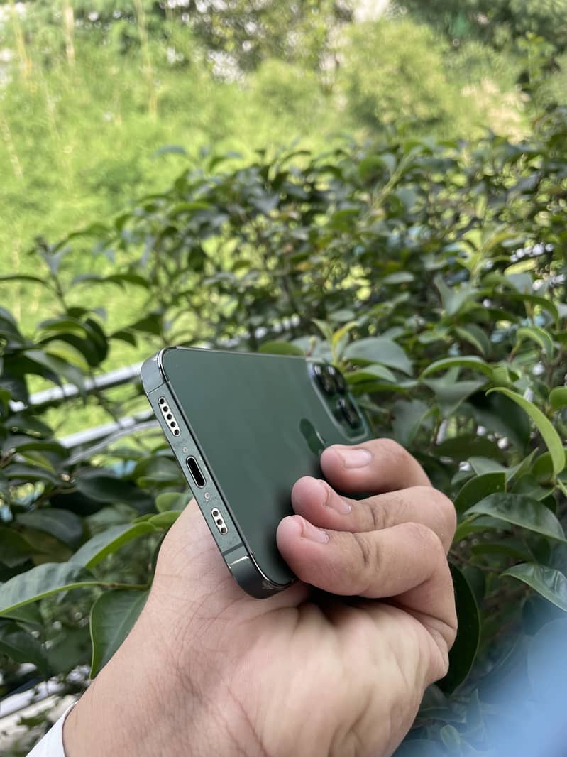 Apple iPhone 13 Pro 6