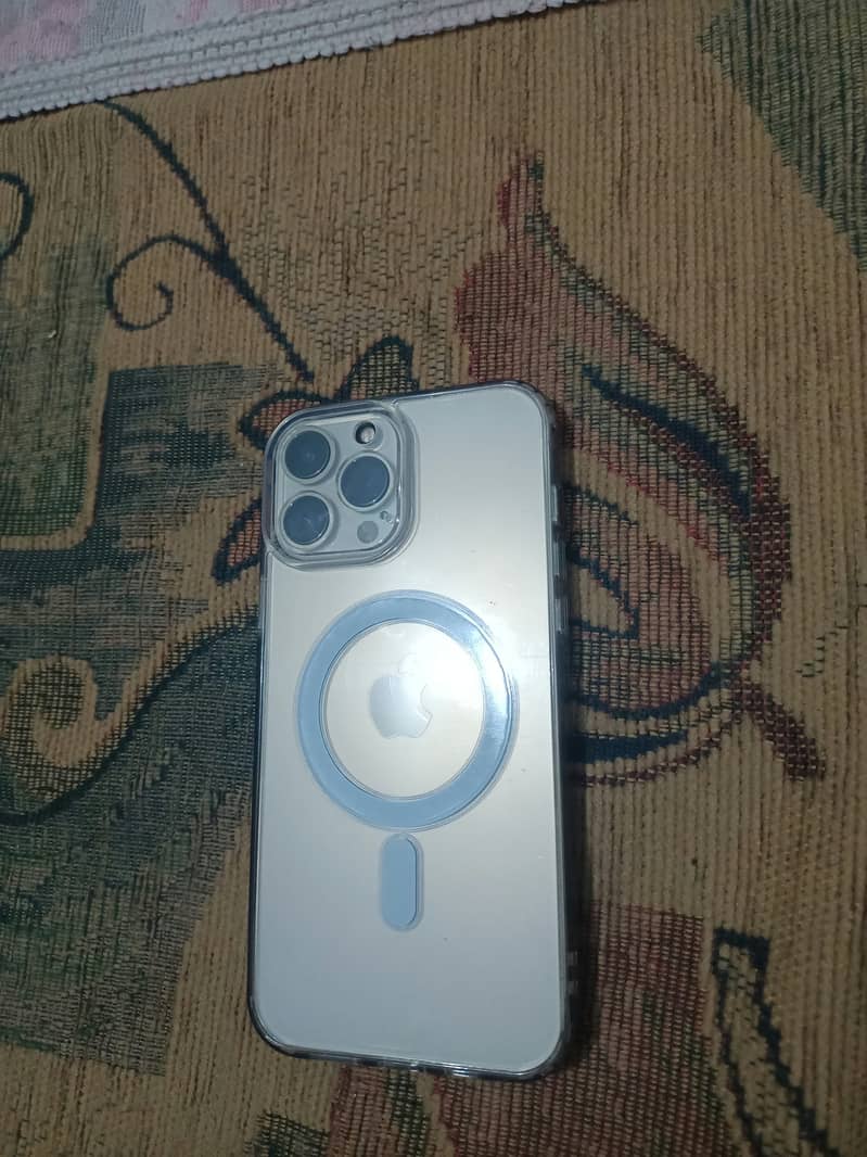 Apple iPhone 13 Pro Max 3
