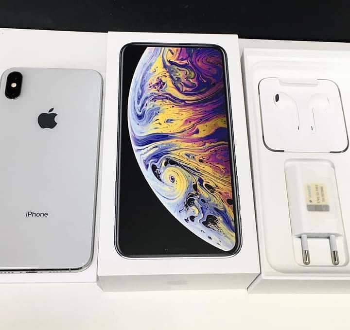 Apple iPhone XS Max 2
