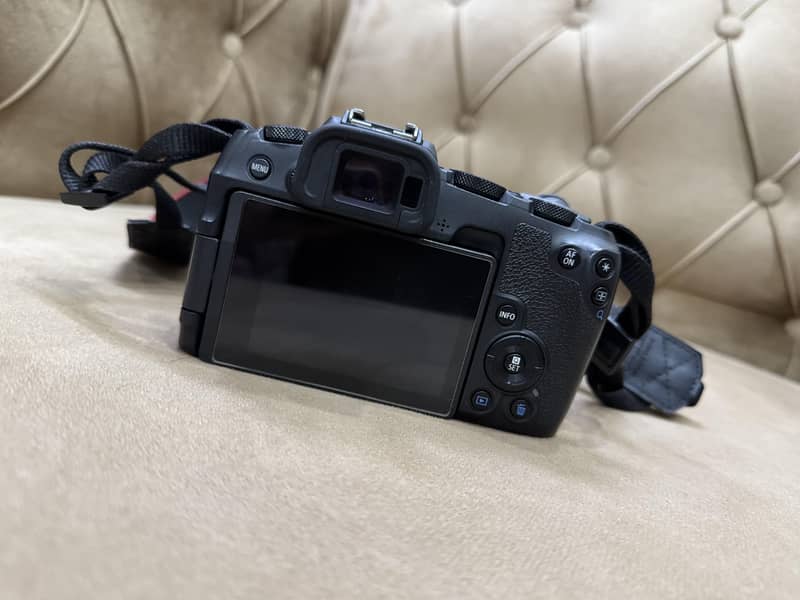 Canon EOS RP 8
