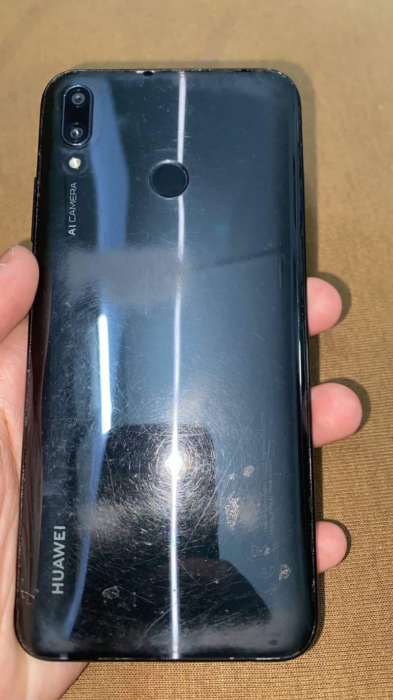 Huawei Y9 0