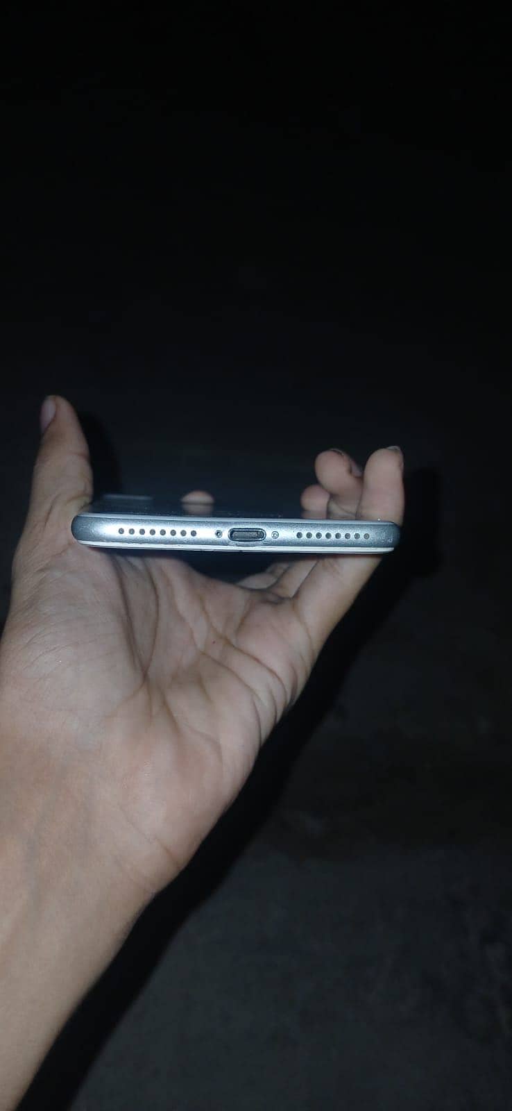 Apple iPhone 7 Plus 4