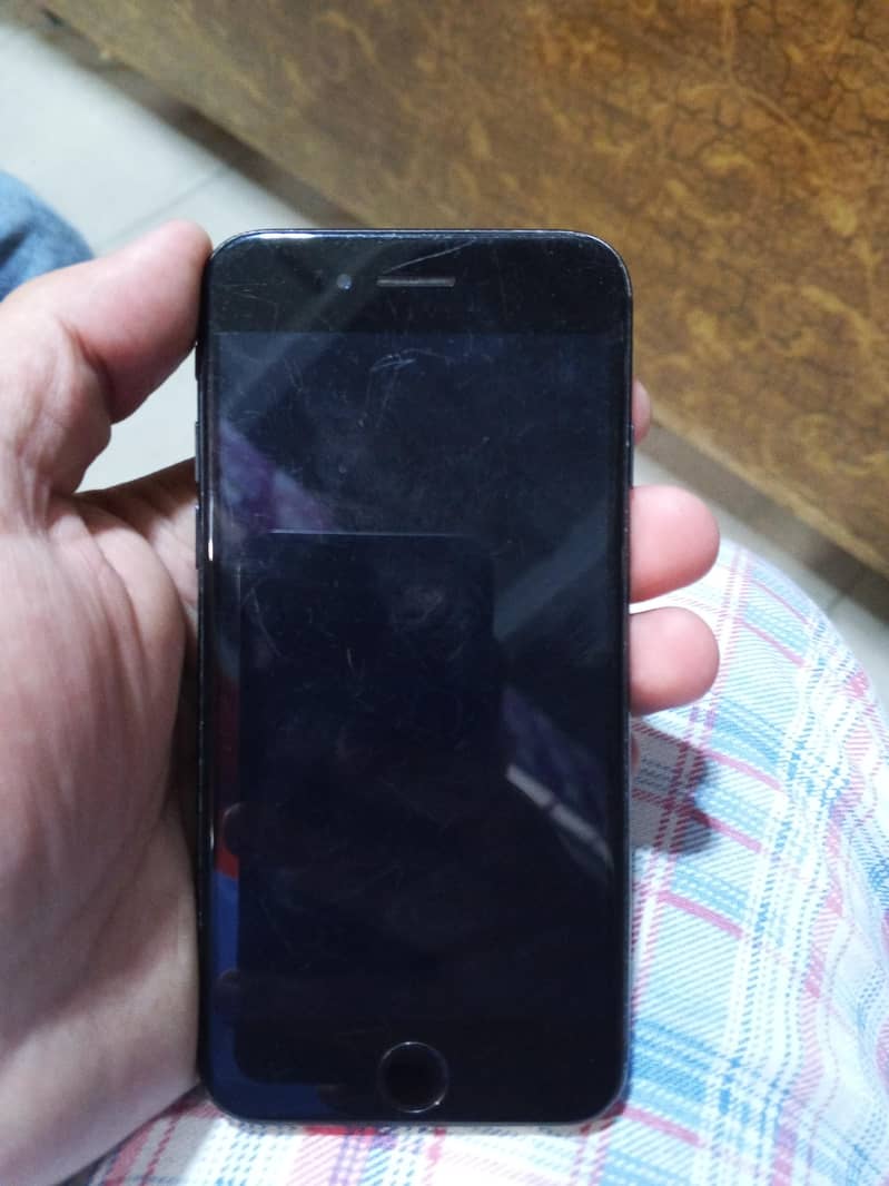 iPhone 7 3