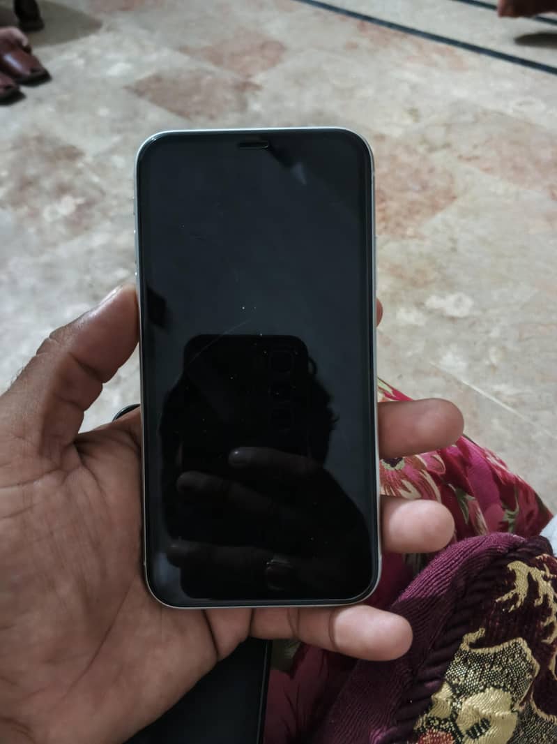 Apple iPhone 11 6