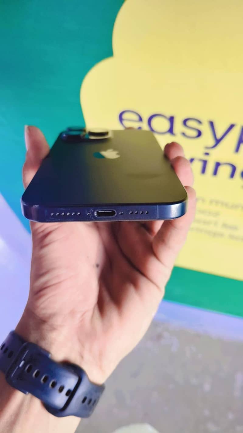 Apple iPhone 15 Pro Max 1