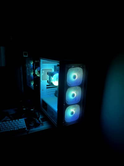 Redragon Case with 3 Argb fans