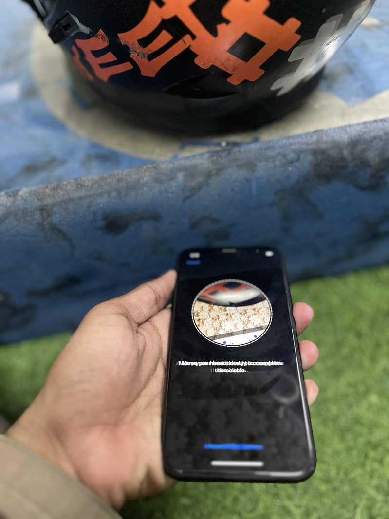 Apple iPhone XR 6