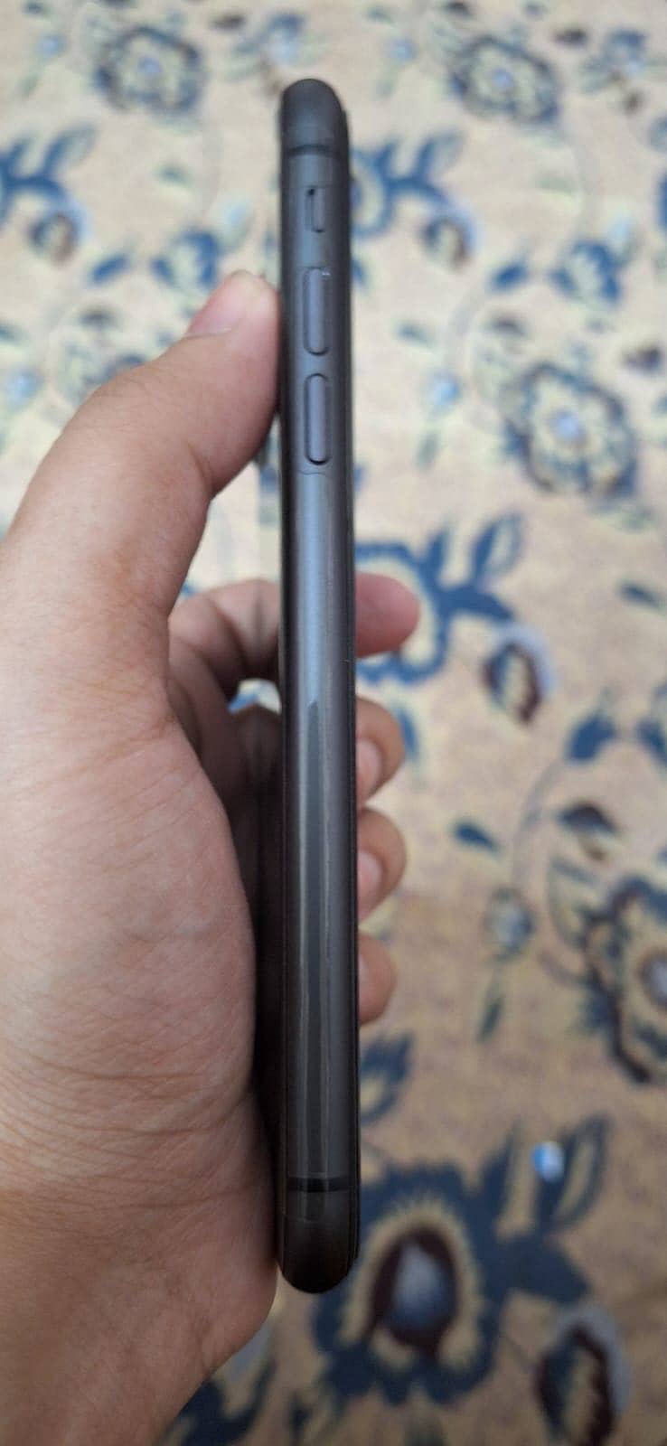 Apple iPhone 11 3