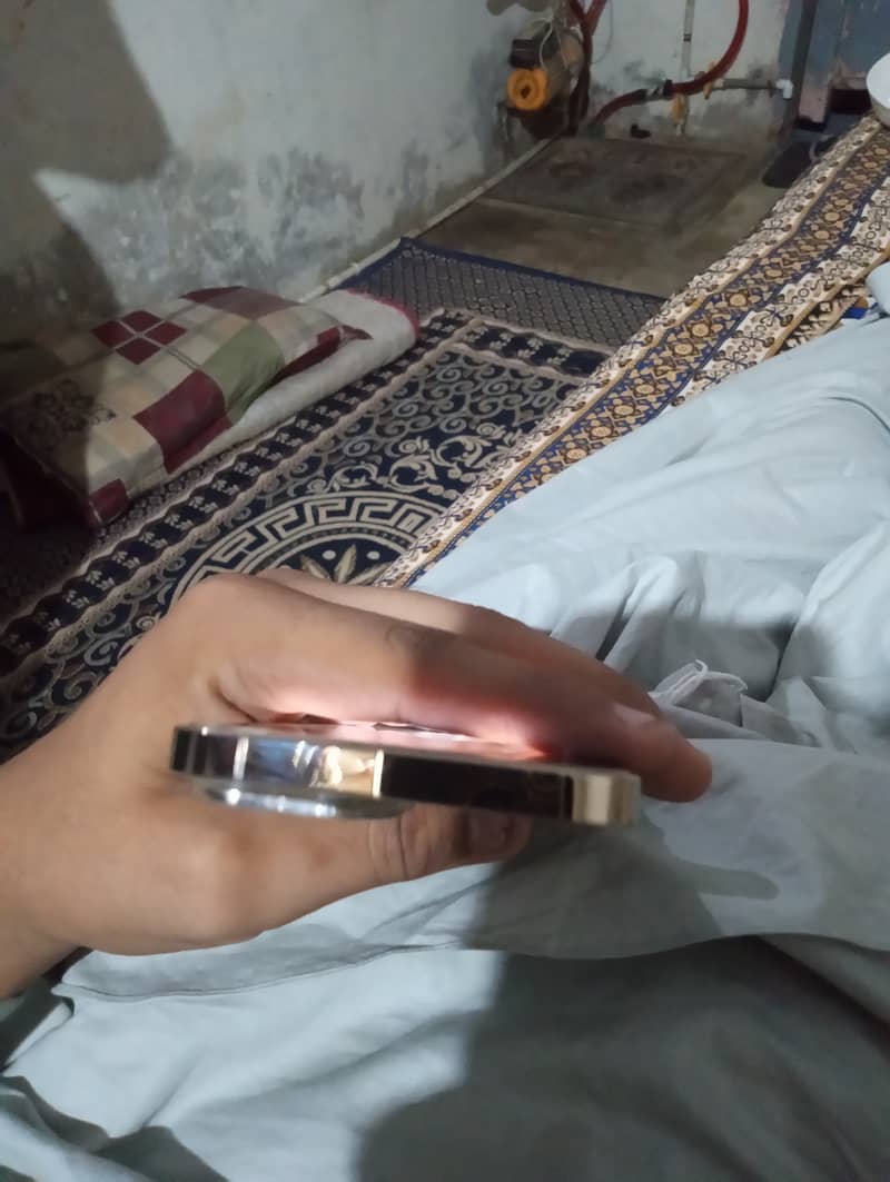 iphone 13 pro max 3