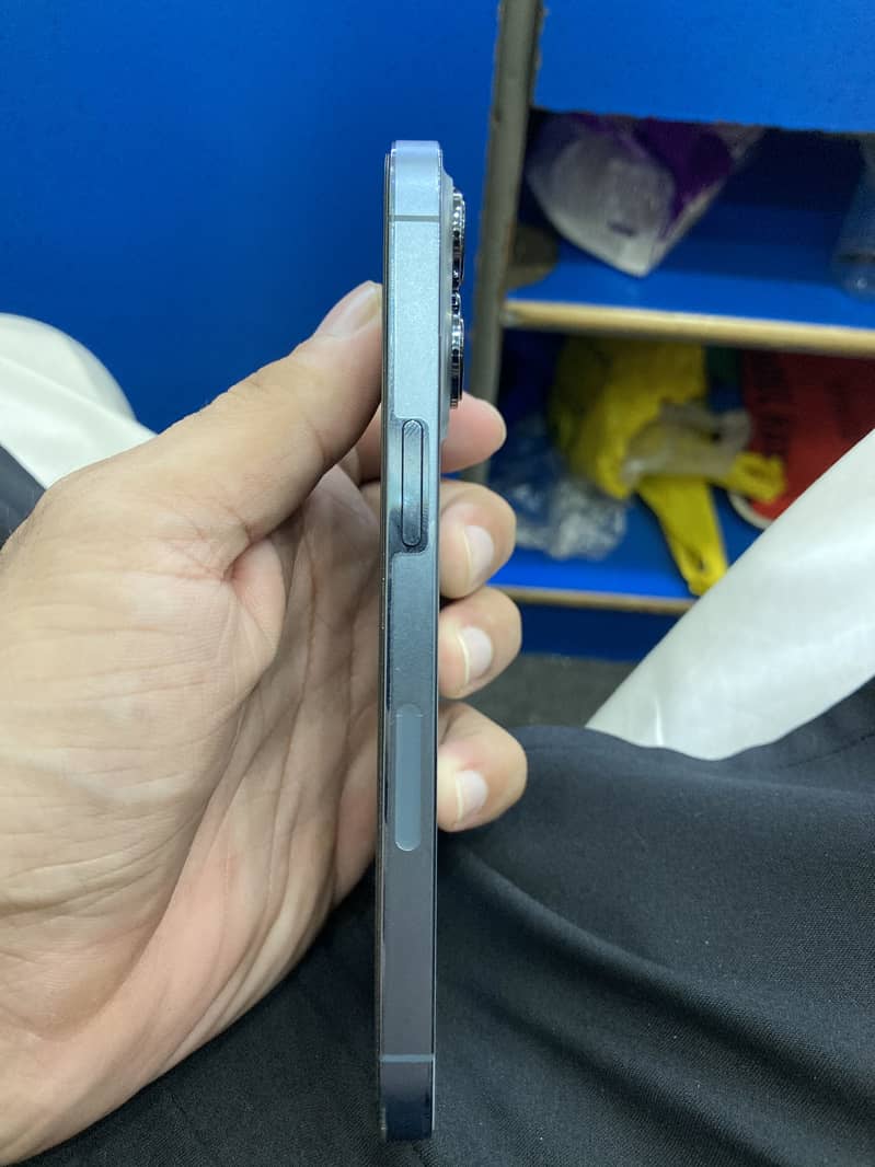 Apple iPhone 13 Pro 1
