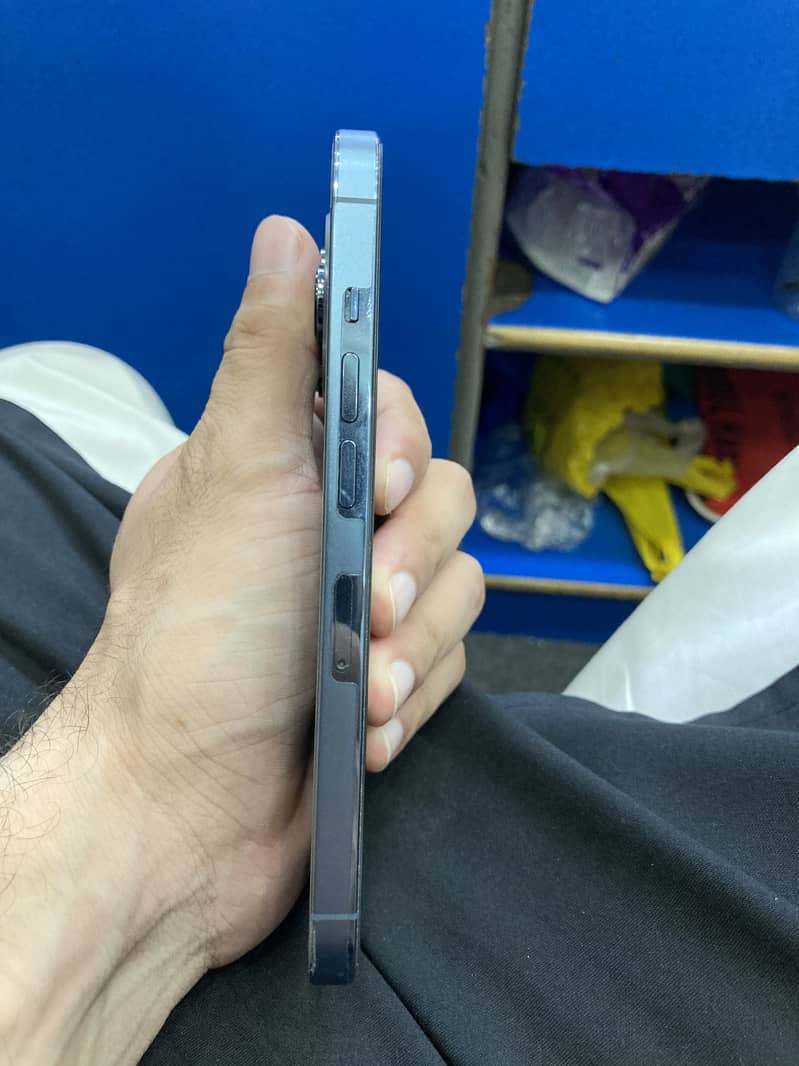 Apple iPhone 13 Pro 6