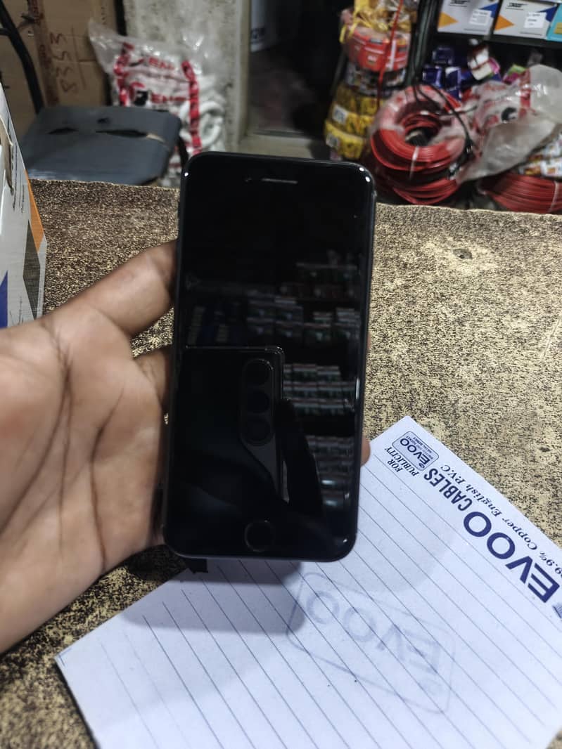 Apple iPhone SE 1