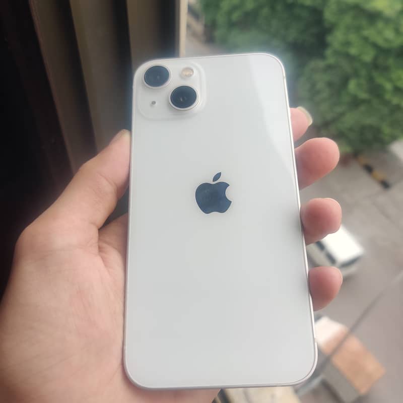 Apple iPhone 13 0