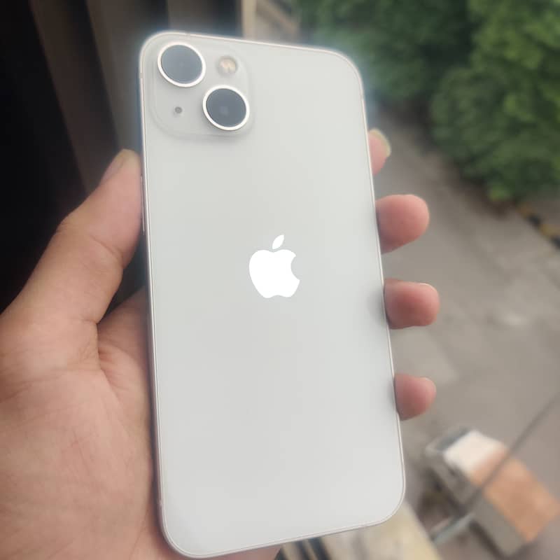 Apple iPhone 13 1