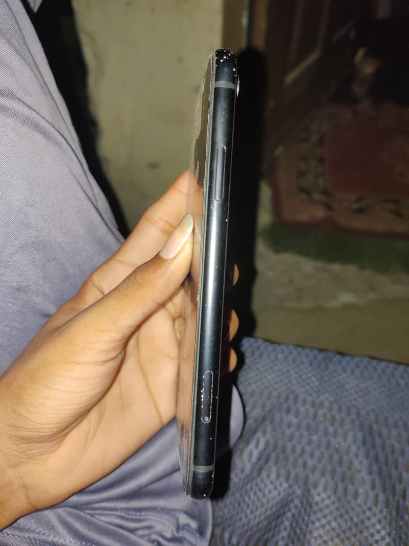 Apple iPhone XR 3