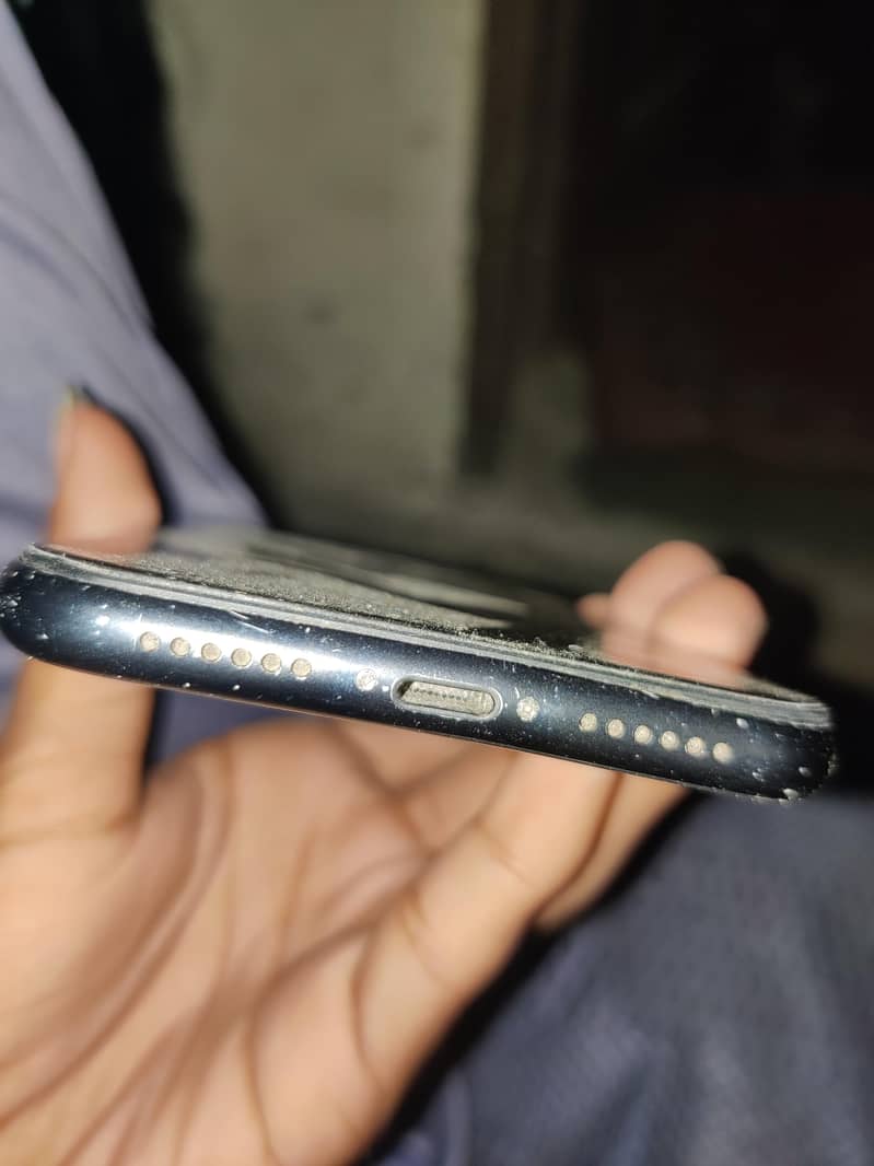 Apple iPhone XR 5