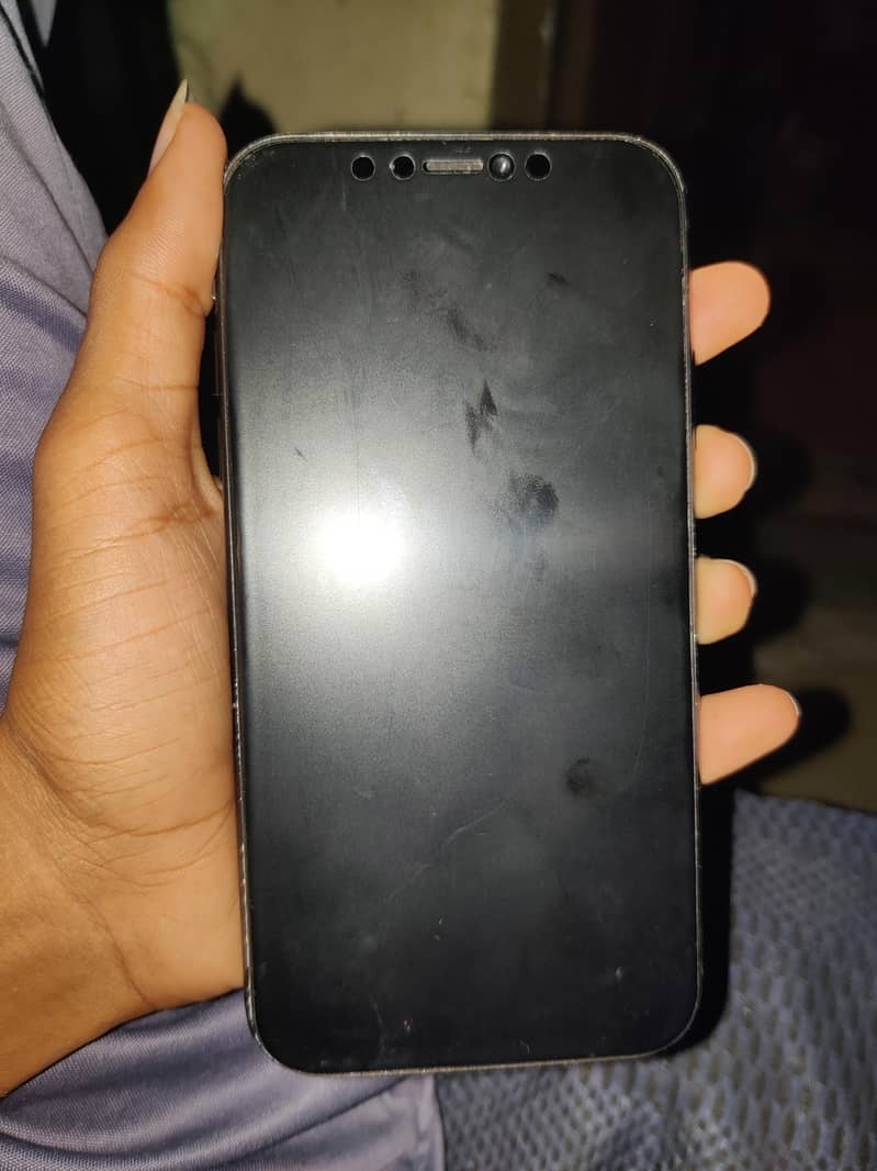 Apple iPhone XR 7