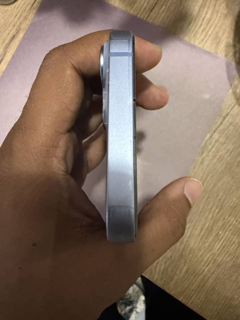 Apple iPhone 14 2