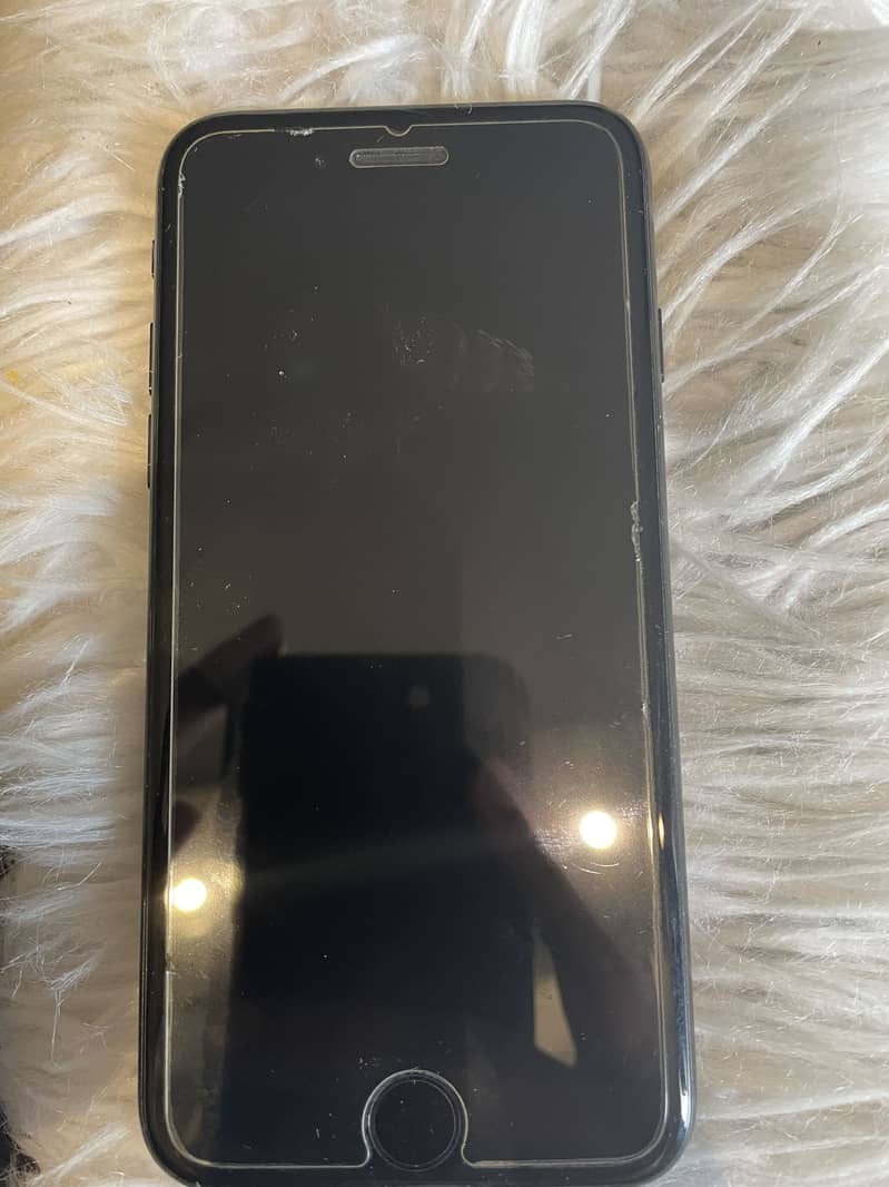 Apple iPhone 7 3
