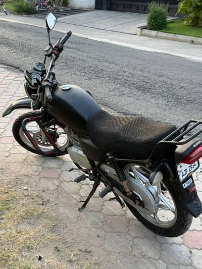Suzuki GS150 SE Model 2022 | Like Brand New | Urgent Sale.