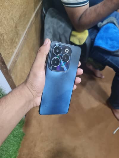 Infinix Hot 40