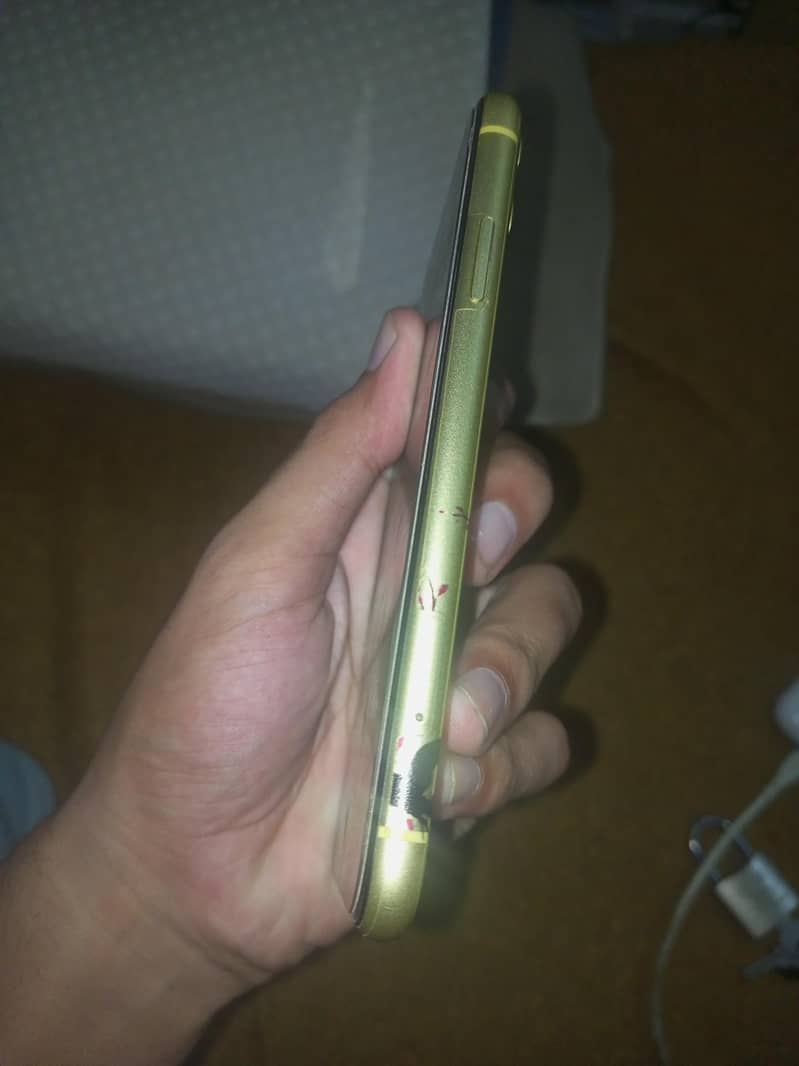 Apple iPhone 11 1