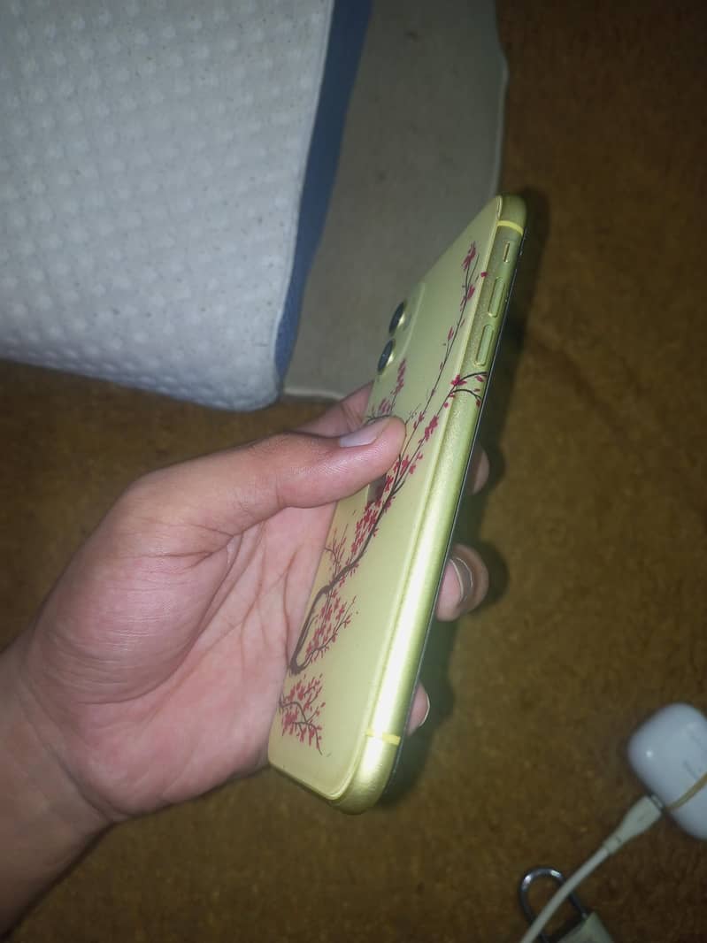 Apple iPhone 11 2