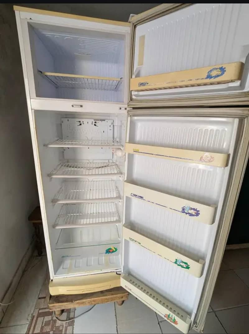 PEL FRIDGE 3