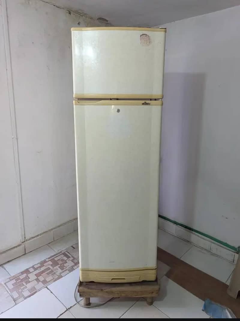 PEL FRIDGE 9