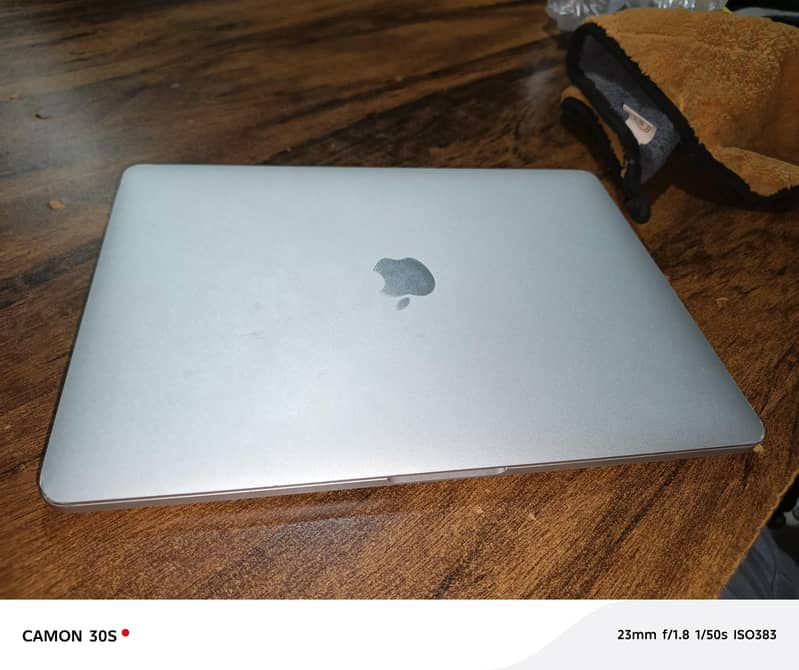 Mac book 1
