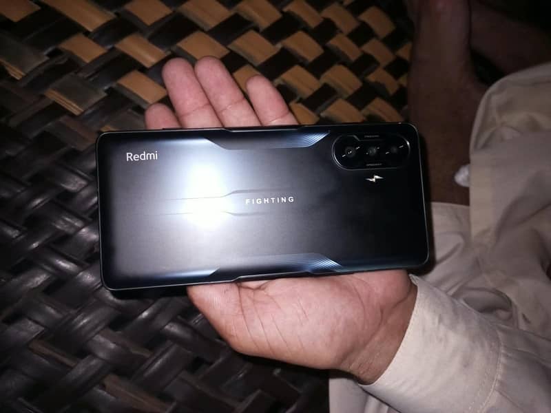 Xiaomi Redmi K40 0