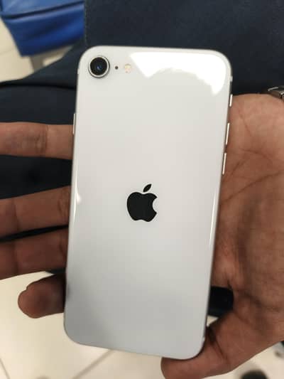 Apple iPhone SE