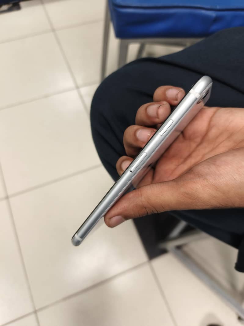 Apple iPhone SE 1
