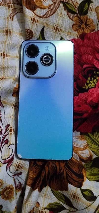 Infinix 40 i ram 8+8 room 128