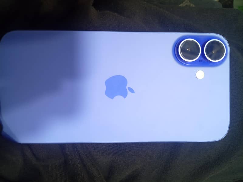 Apple iPhone 16 Plus 0