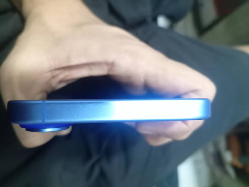 Apple iPhone 16 Plus 1