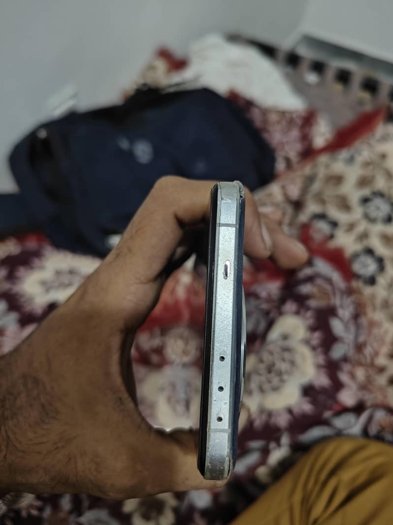 One Plus 13 4