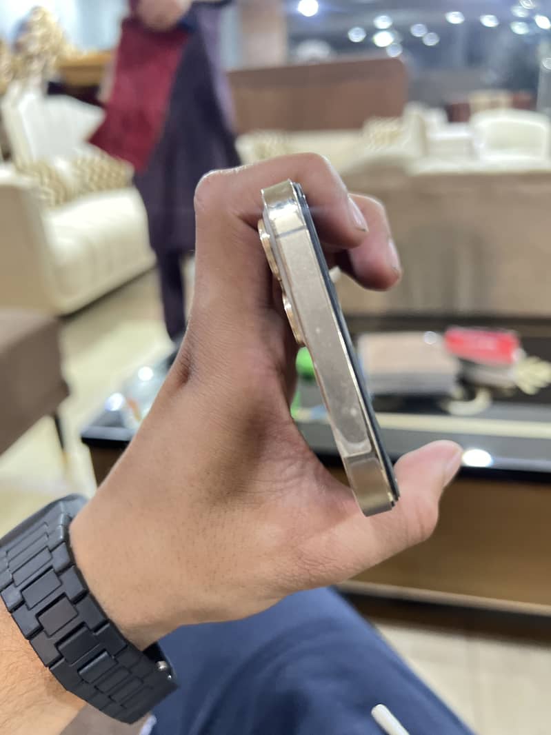 Apple iPhone 12 Pro Max 1