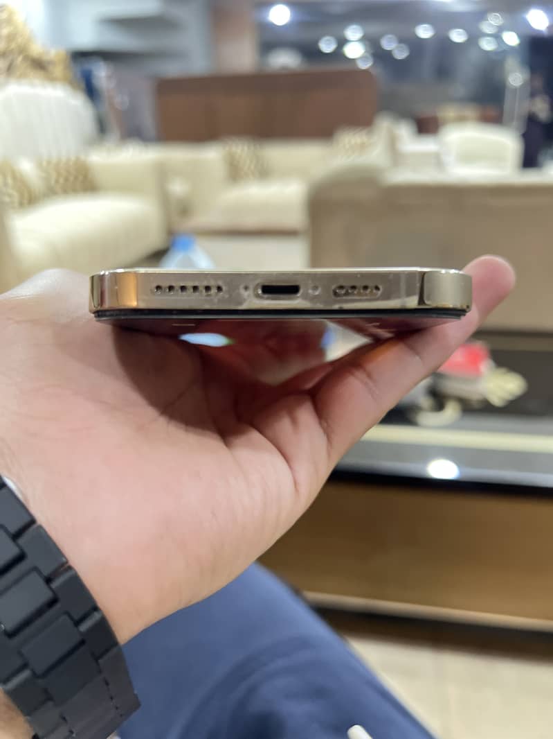 Apple iPhone 12 Pro Max 3
