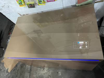 Waves deep freezer glass door