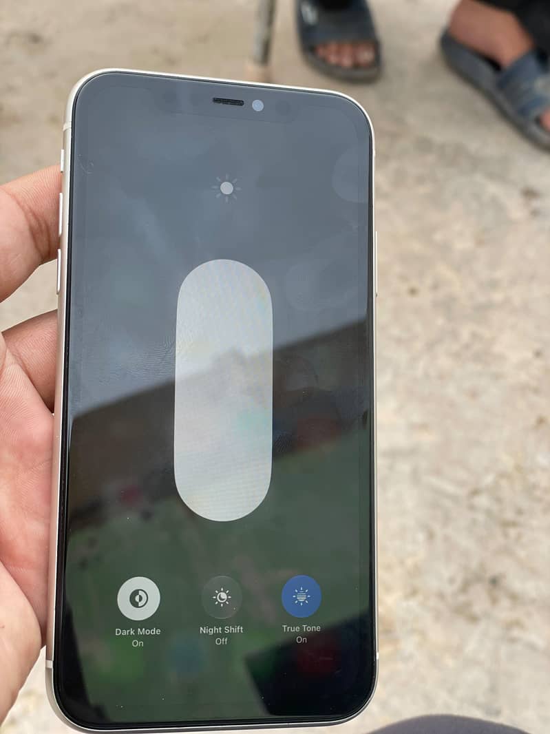 Apple iPhone 11 7