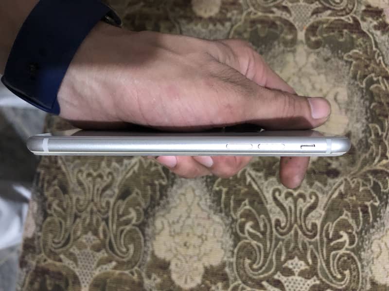 Apple iPhone 8 7