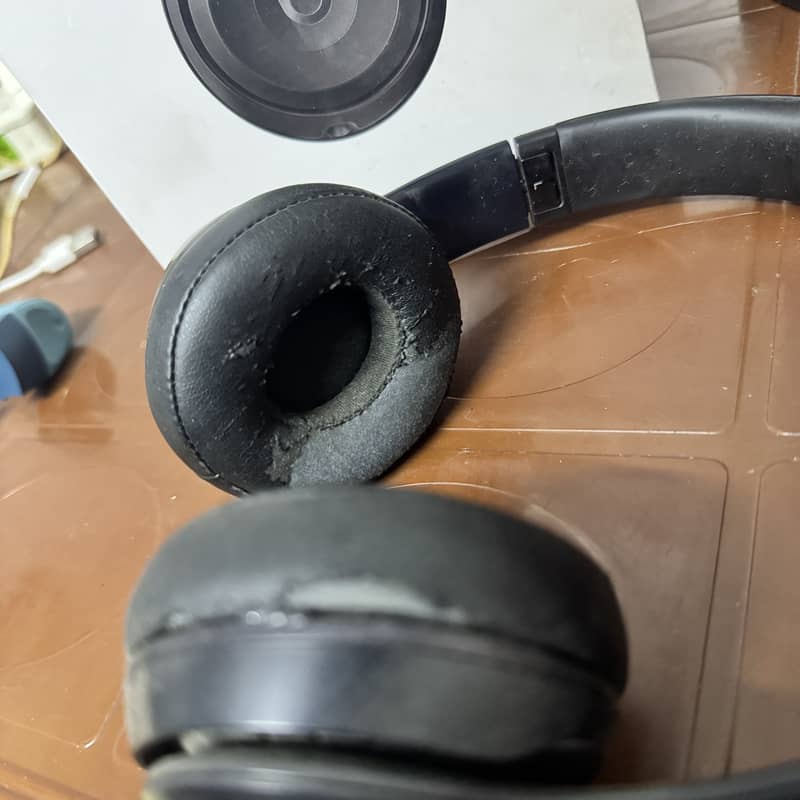 Headphone Branded 1