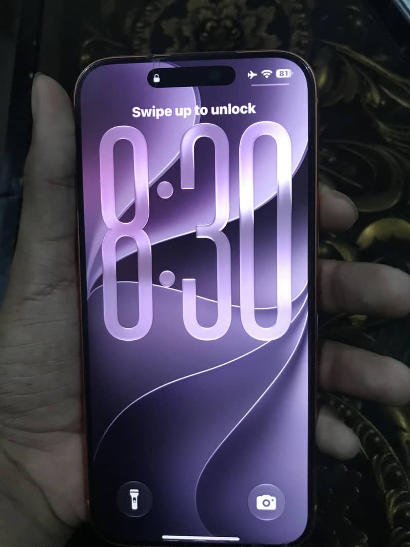 Apple iPhone 17 Pro Max 4