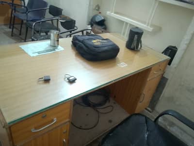 Well condition table and frame.
