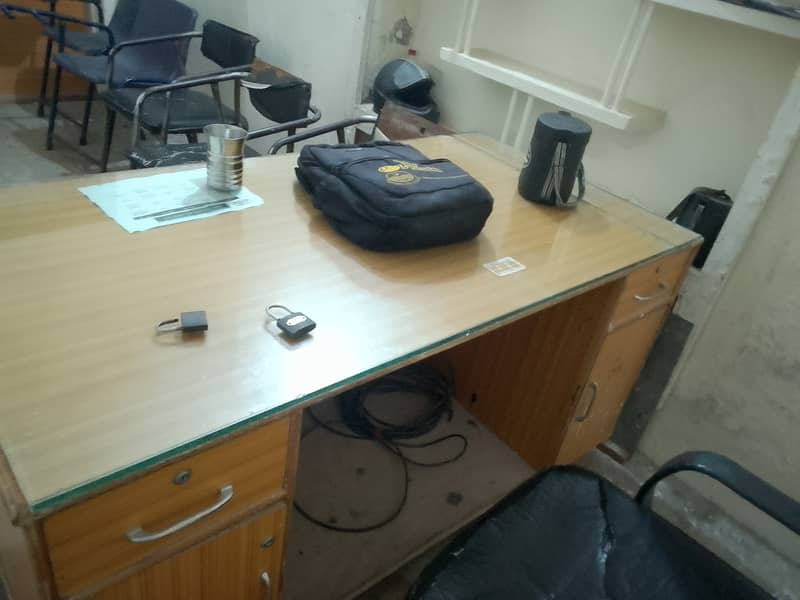 Well condition table and frame. 0