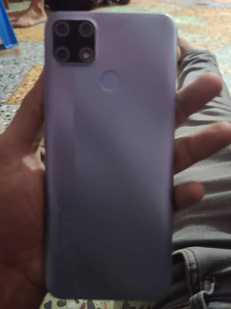 Realme C25 0