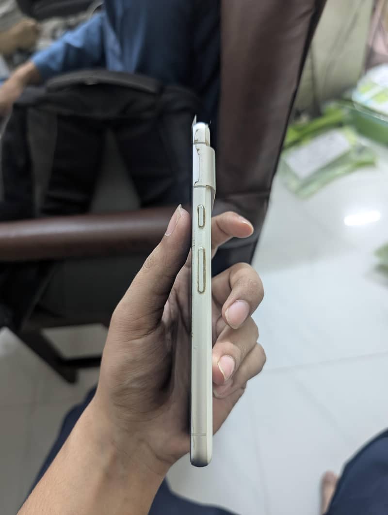 Google Pixel 7 3
